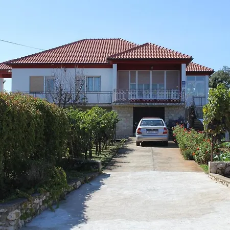 Appartement With A Parking Space - 8404 *