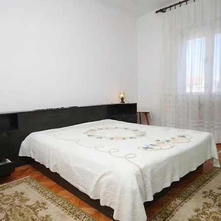 With A Parking Space - 8404 Appartement Ugljan