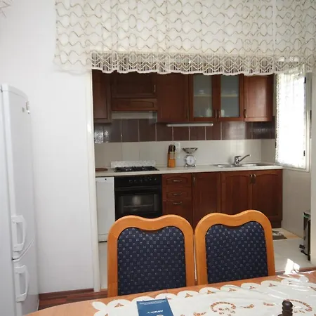 Appartement With A Parking Space - 8404