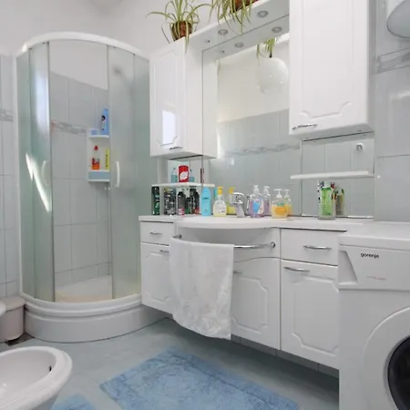 Appartement With A Parking Space - 8404 *