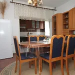 Appartement With A Parking Space - 8404