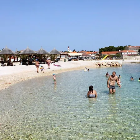 アパート With A Parking Space - 8404 ウグリャン