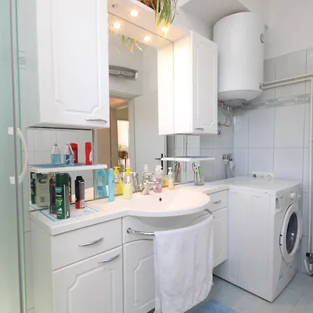 With A Parking Space - 8404