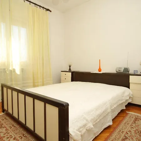 With A Parking Space - 8404 アパート ウグリャン