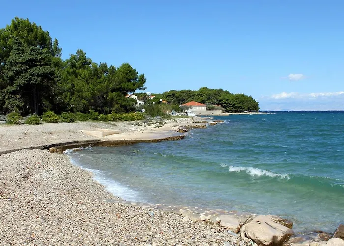 Διαμέρισμα With A Parking Space - 8404 Ugljan