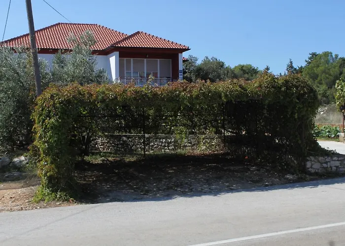 With A Parking Space - 8404 *