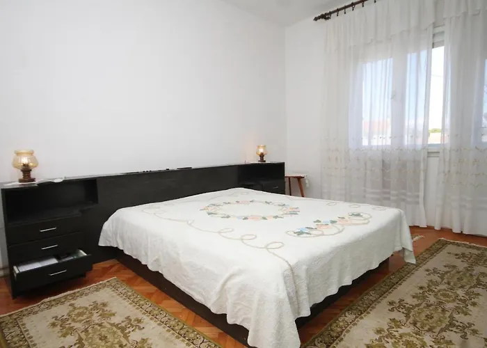 With A Parking Space - 8404 Apartman Ugljan