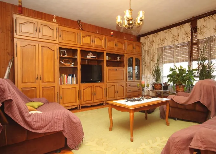 Apartman With A Parking Space - 8404 *